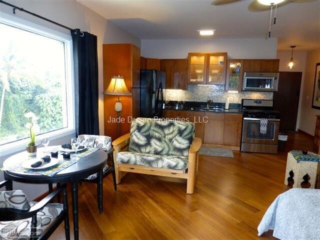 Building Photo - 355 Kalanianaole Ave