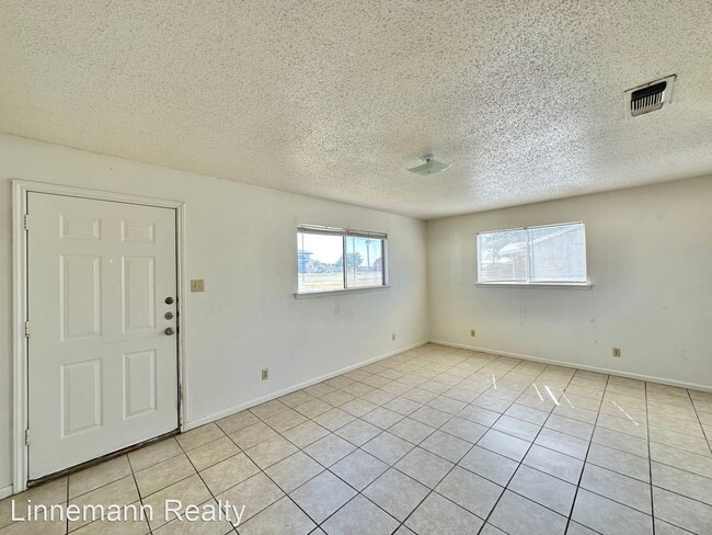 Building Photo - 1 br, 1 bath House - 1313 W STAN SCHLUETER LP