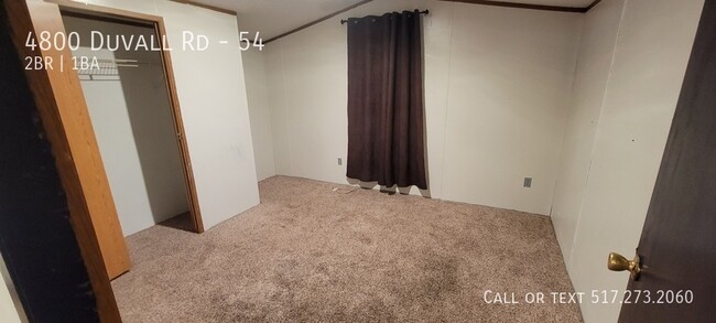 Building Photo - Charming 2-Bedroom Fixer-Upper Mobile Home...