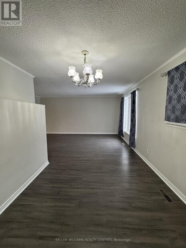 Photo du bâtiment - 691 Irwin Crescent