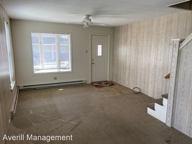 Building Photo - 3 br, 1 bath House - 415 North 5th Street