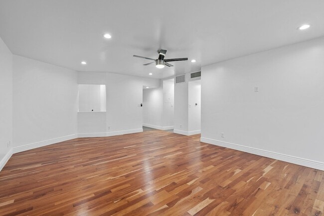 Building Photo - Central Cheery Creek Two Bed, Two Bath for rent.  Location, Location , Location