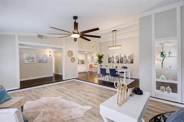 Foto del edificio - 1208 Crestwood Ct
