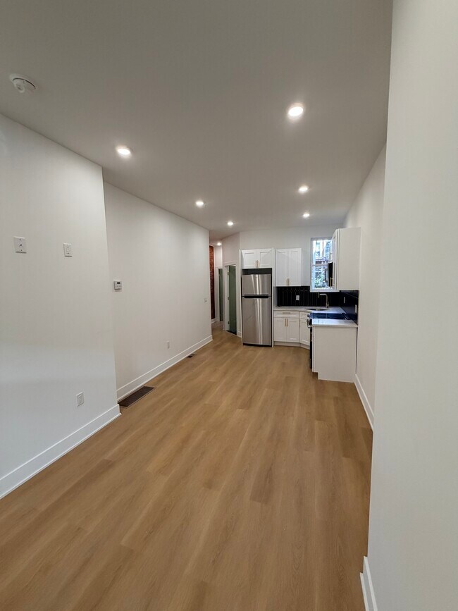 Foto del edificio - 1325 Kerbaugh St