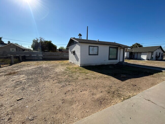 Foto del edificio - 6731 N 63rd Ave