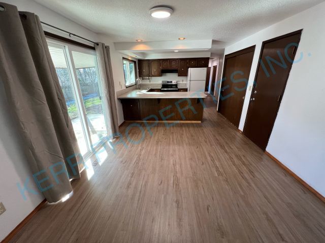 Foto del edificio - Charming 3-Bed, 2-Bath Haven with 1,296 Sq. Ft. of Cozy Comfort in Sandy, OR!