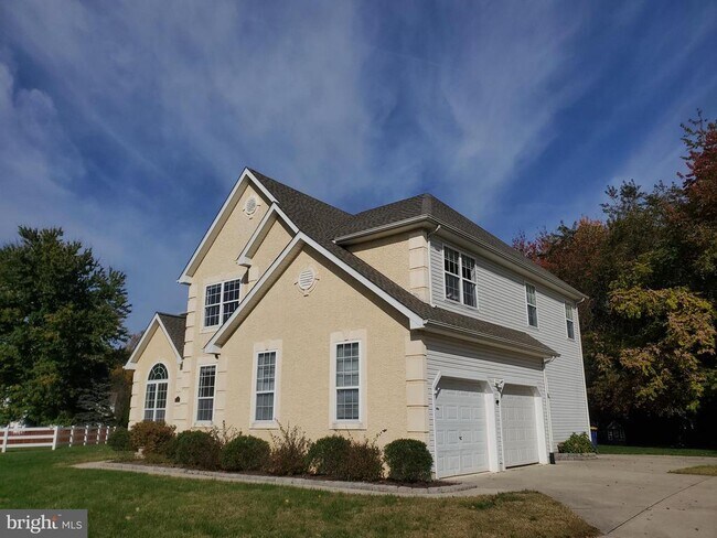 Foto del edificio - 5 Bandcroft Dr