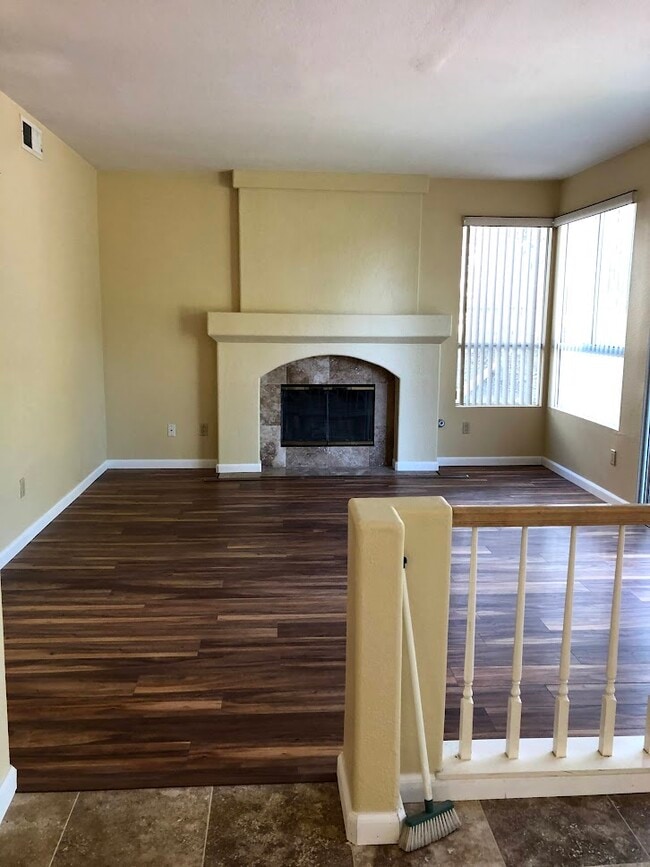 Building Photo - 14247 Seabridge Ln
