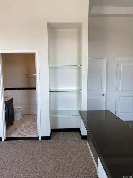 Foto del edificio - 18 E Sunrise Hwy