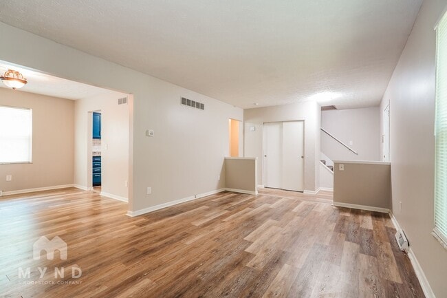 Building Photo - 88 Beechwood Dr SW