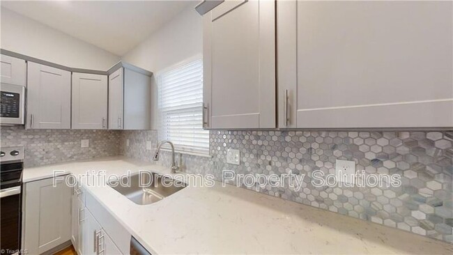 Foto del edificio - 3413 Littlefield Wy