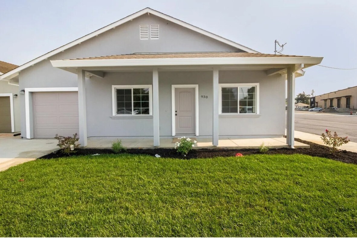 Foto principal - 930 12th St