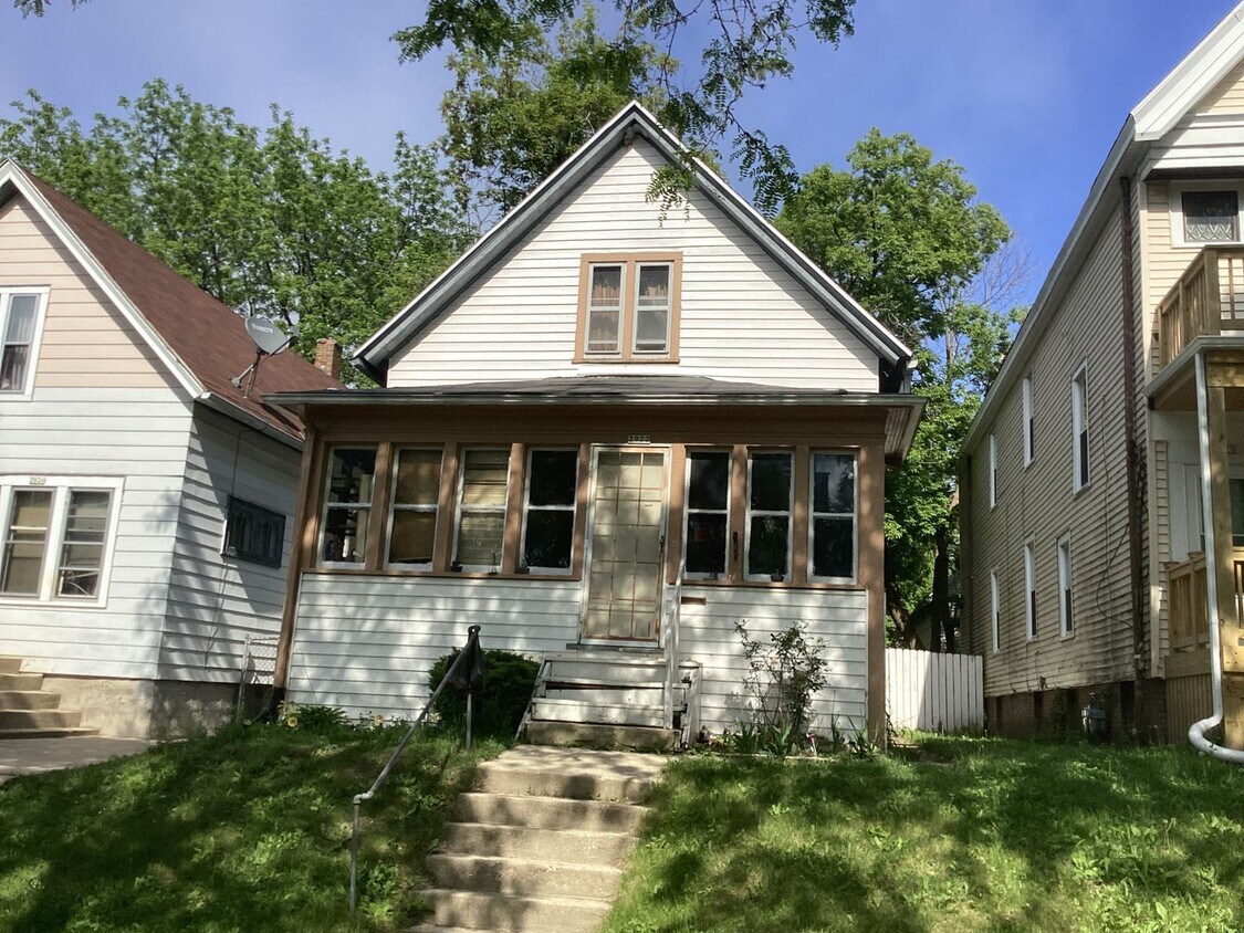 Foto del edificio - 3 bedroom single family home