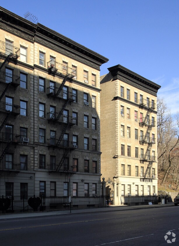 Foto del edificio - 351 Saint Nicholas Ave