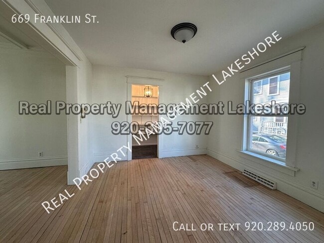 Building Photo - 669 Franklin St