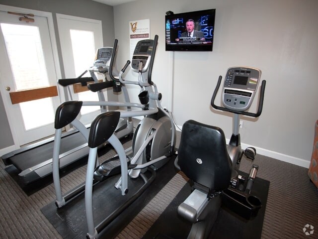 Gimnasio - Greenfield Village