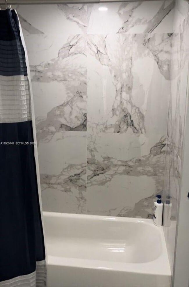 Photo - 2452 Centergate Dr House