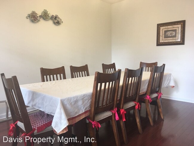 Building Photo - 3 br, 2.5 bath House - 1672 Stonewater Dr