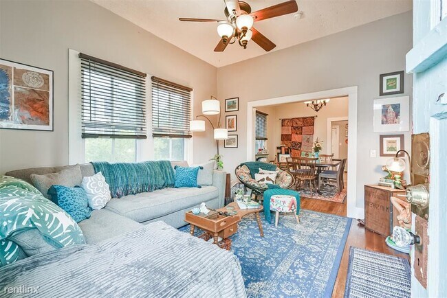 Building Photo - 2 br, 1 bath House - 1301 Winnie Street