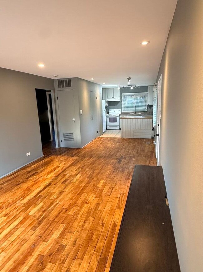 Building Photo - 5561 Court F
