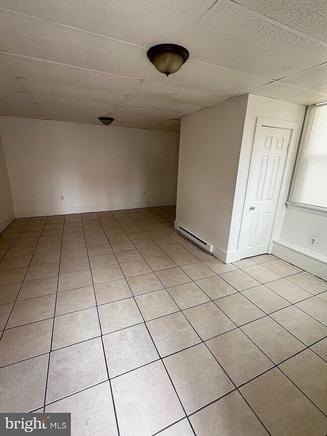 Building Photo - 38 Conestoga St