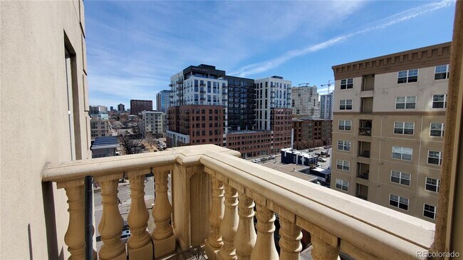 Foto del edificio - 475 W 12th Ave