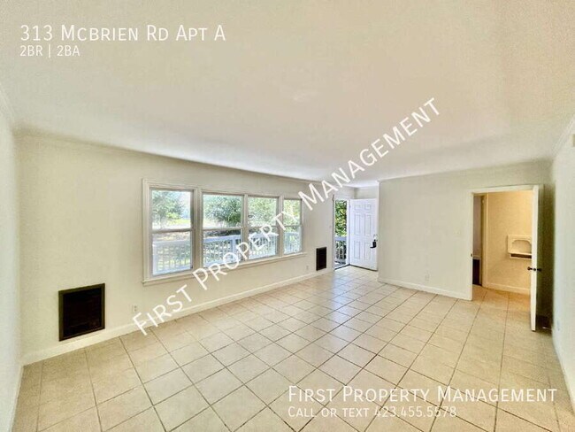 Foto del edificio - 313 McBrien Rd
