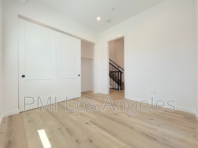 Foto del edificio - 4179 Normandie Ave
