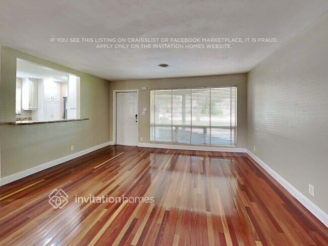 Foto del edificio - 5881 NE 21st Rd