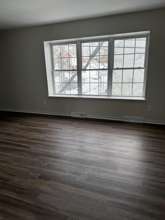 Building Photo - 500 Spang St