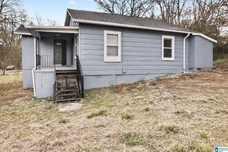 Building Photo - 3640 Wenonah Rd SW