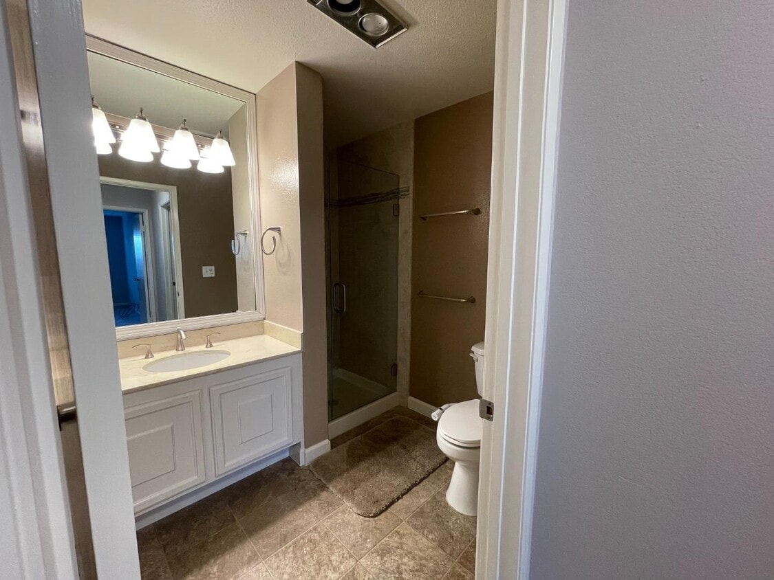 Foto principal - 5144 Cribari Pl