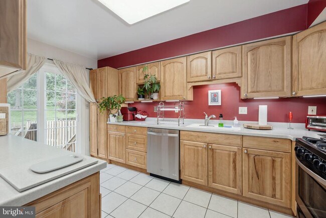 Building Photo - 7536 Oldham Way