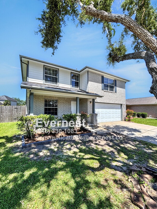 Foto del edificio - 3-Bedroom Home with Scenic Community Ameni...