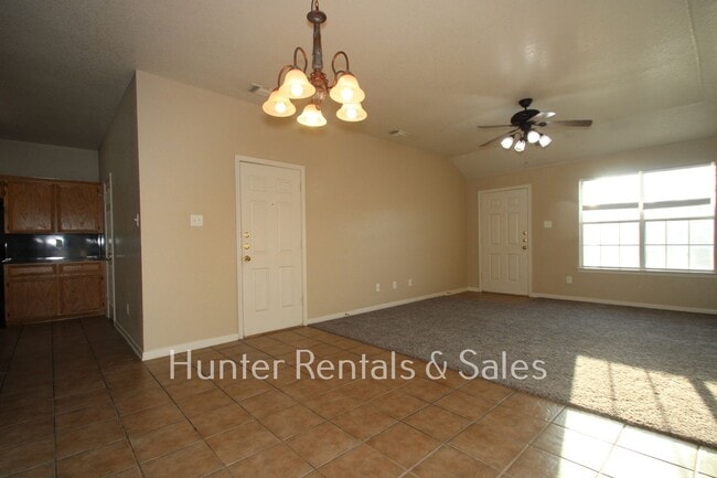 Building Photo - 3803 Littleleaf Ct