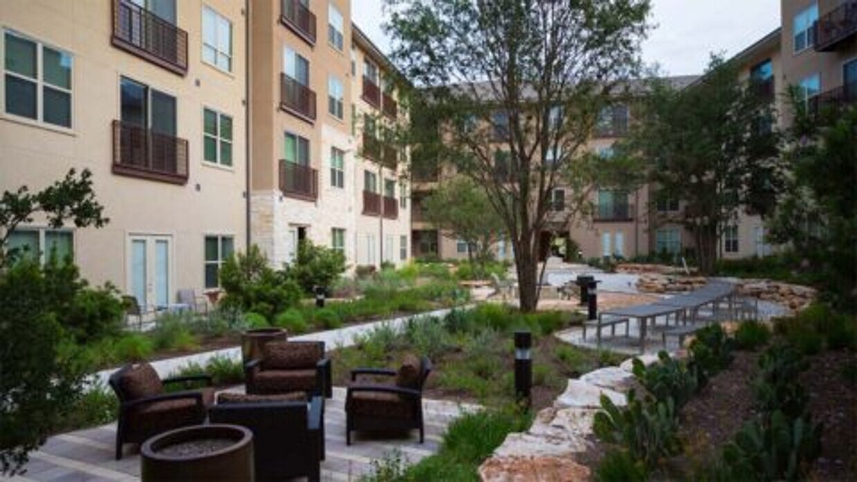 Foto principal - 3200 Palm Way