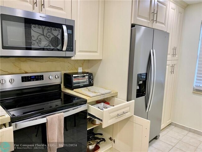 Foto del edificio - 3503 Oaks Way