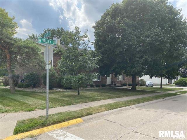 Primary Photo - 513 W Valley Dr