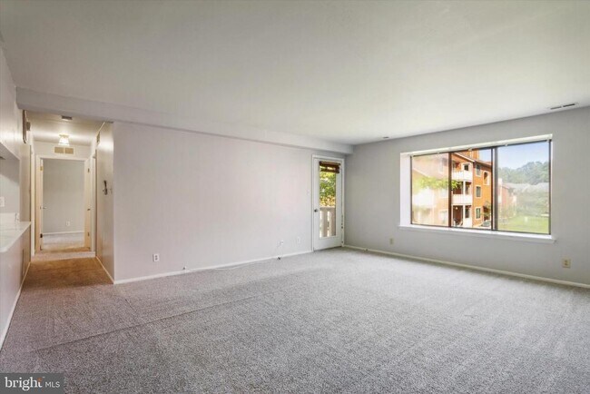 Foto del edificio - 2611B Auburn Ct