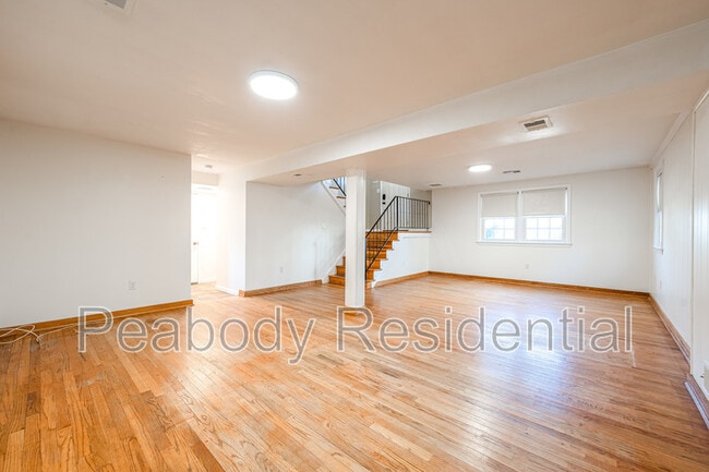 Building Photo - 3900 Flagstone Terrace