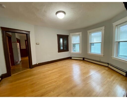 Building Photo - 72 Everard St