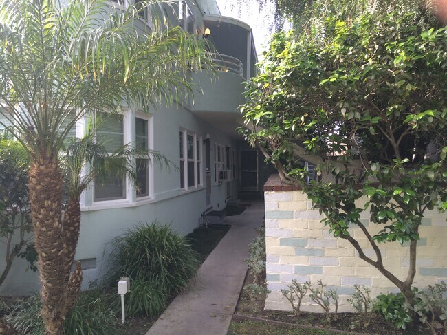 Foto del edificio - 10742 Camarillo St