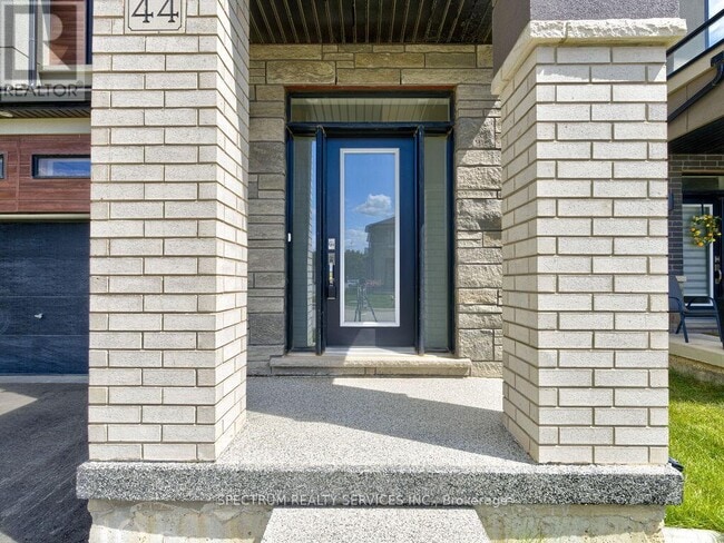 Building Photo - 44 Dennis Ave