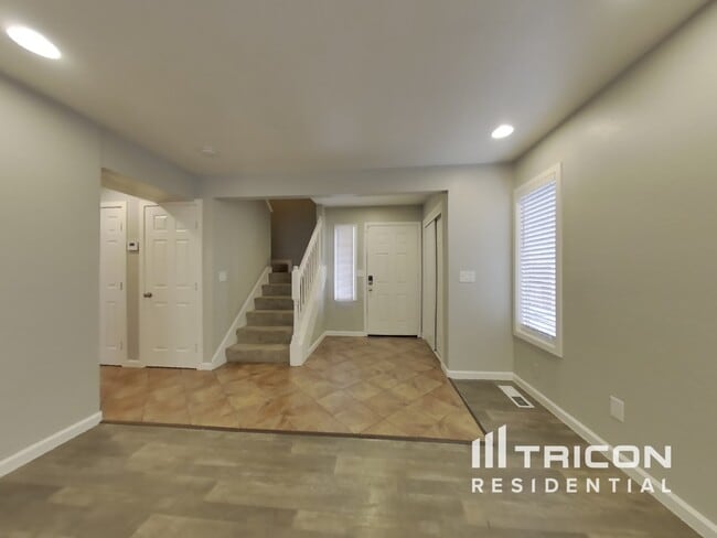 Building Photo - 1209 Almondwood Dr