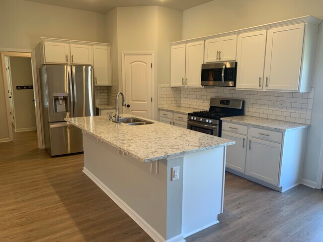 Foto del edificio - 18315 Dove Hollow Dr
