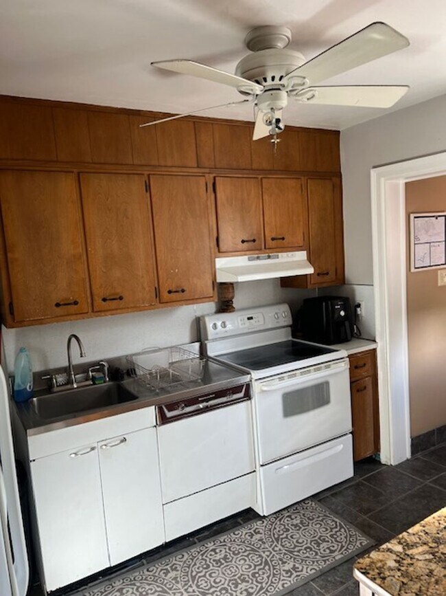 Foto del edificio - Stunning Mount Penn Home For Rent