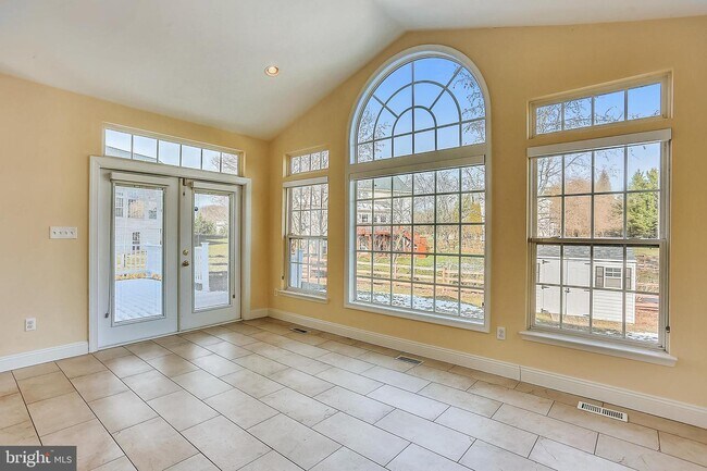 Building Photo - 7205 Antares Dr