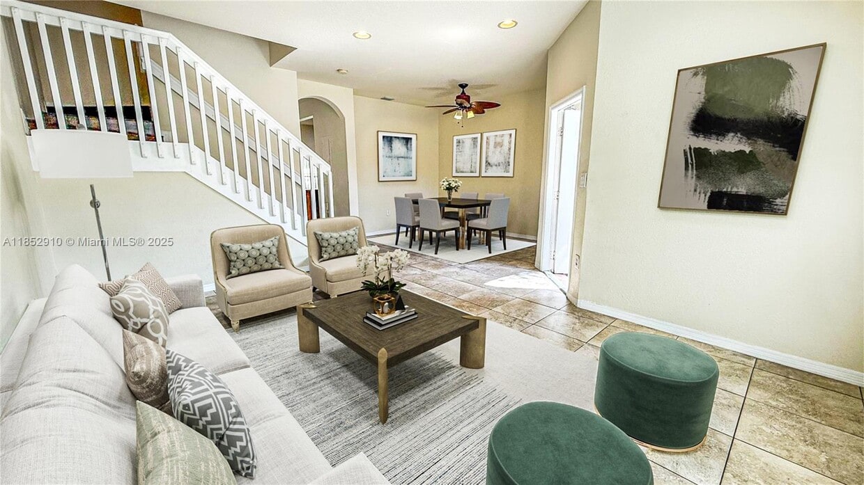 Foto principal - 3361 Merrick Ln