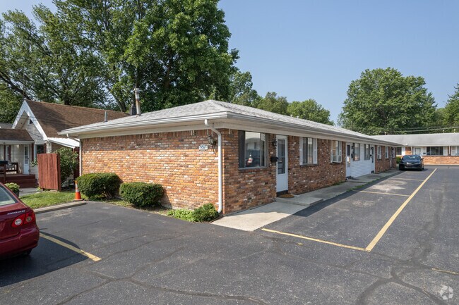 Foto del edificio - 5521 Douglas Rd