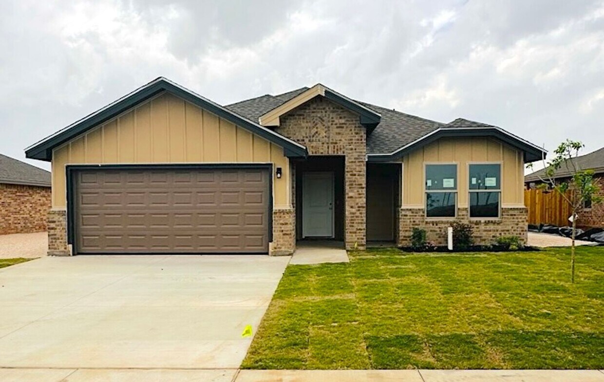 Primary Photo - New Construction 3 bedroom Home in Midland...
